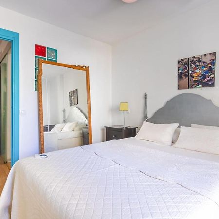 Colours Apartment And Garage Historical Center 4 Pax Севиля Екстериор снимка