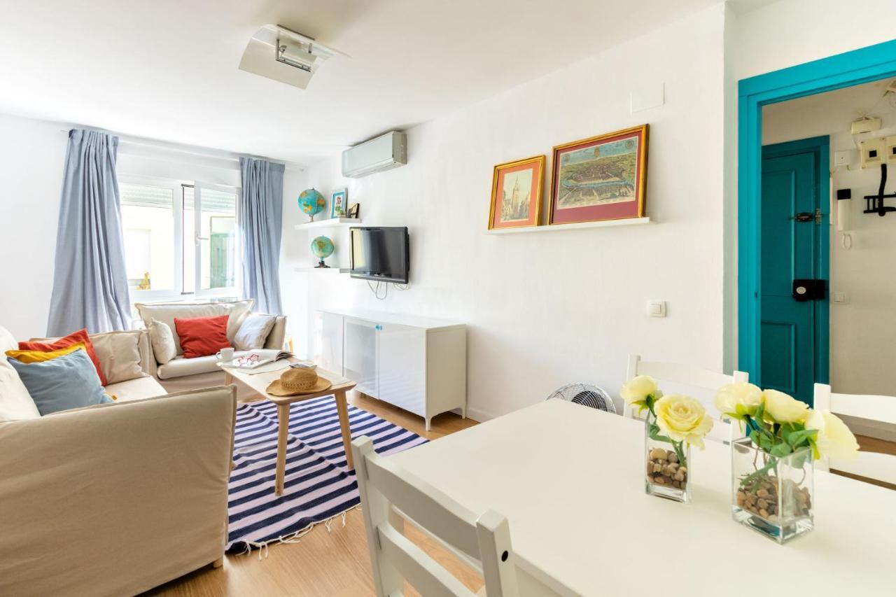 Colours Apartment And Garage Historical Center 4 Pax Севиля Екстериор снимка