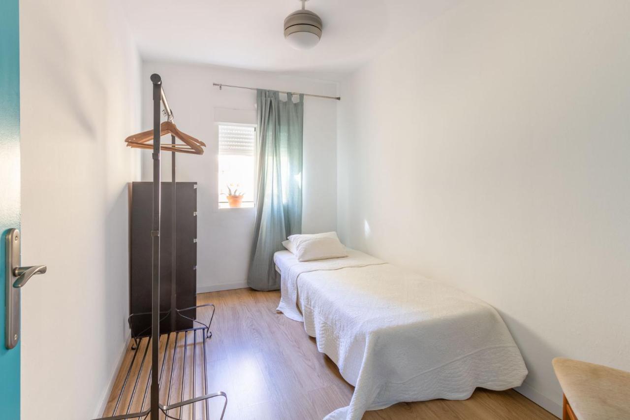 Colours Apartment And Garage Historical Center 4 Pax Севиля Екстериор снимка